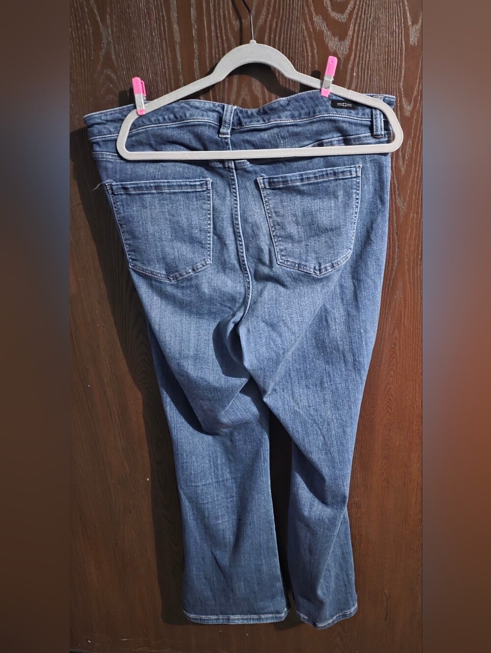 Liverpool Women's Mid Wash Straight-Leg Jeans - Picture 2 of 5